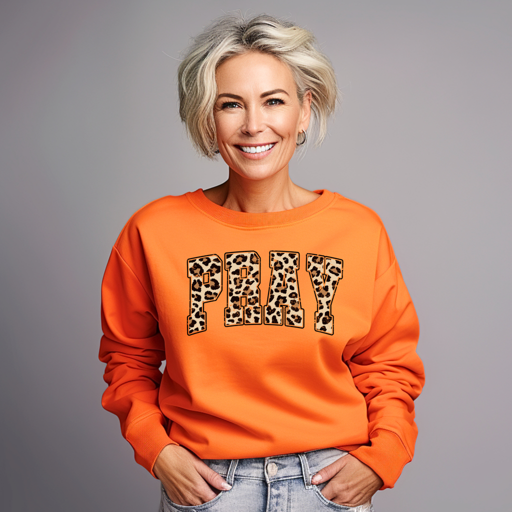 Pray crewneck orange